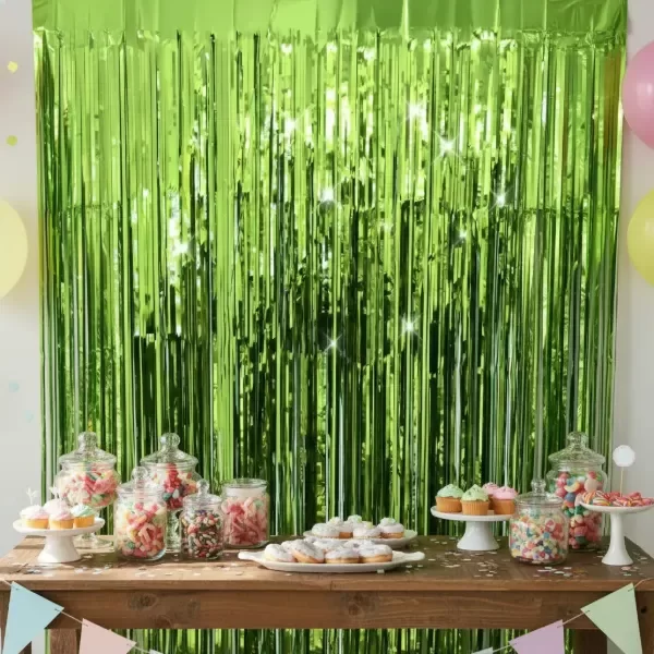 Producto - Cortina Verde Claro LLuvia Material Metalizado