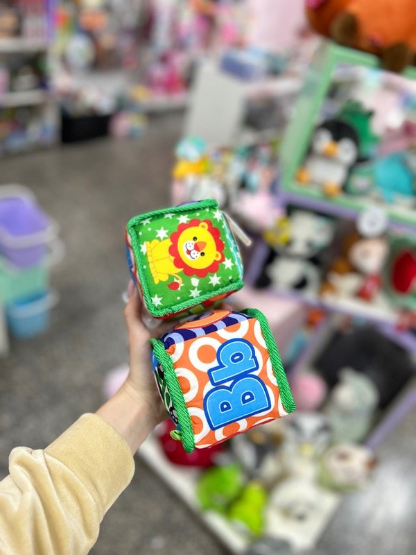Producto - Cubo didáctico con sonajero