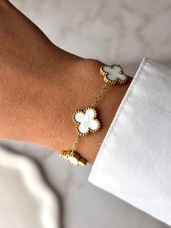 Producto - Pulsera dorada van cleef nacar