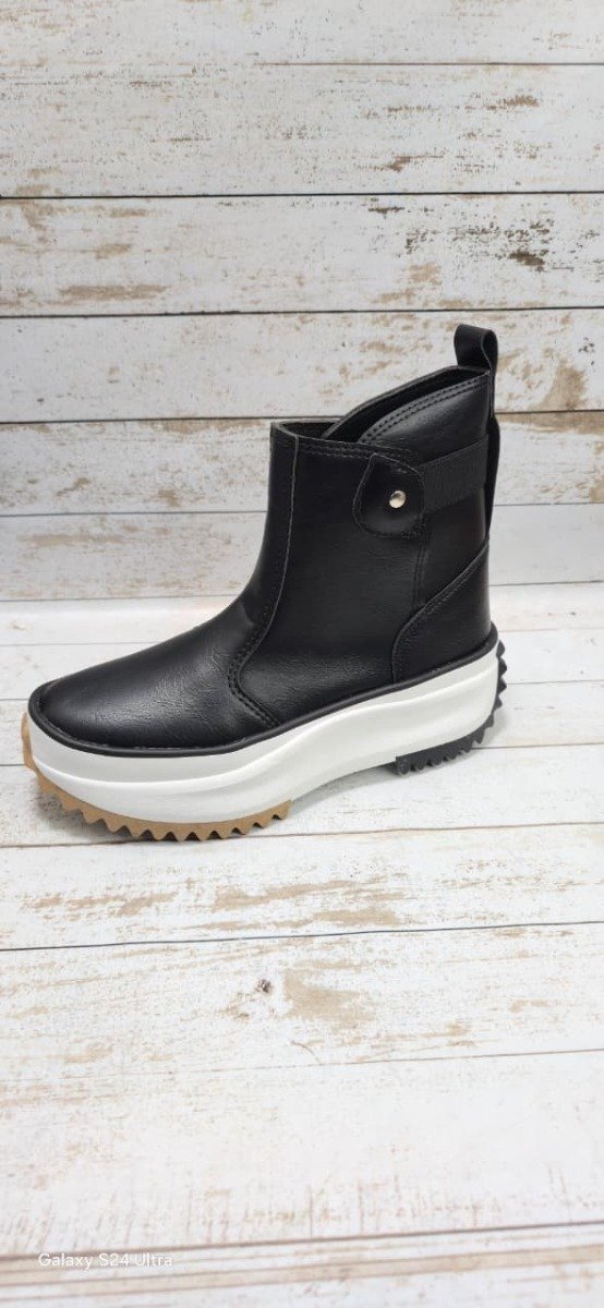 Producto - Botita base sport negro del 36 al 40 - 1
