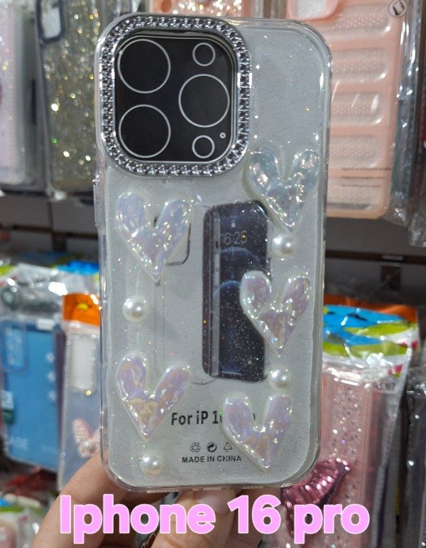 Producto - Fundas diseño corazón. IPhone 16 pro