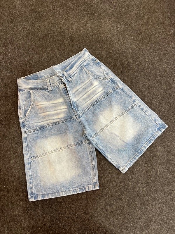 Producto - Bermuda mom línea localizada