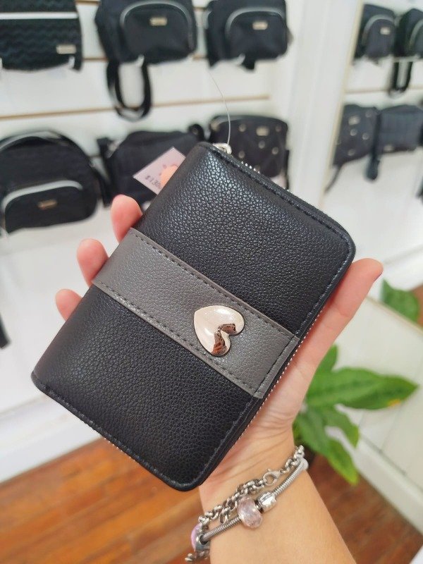 Producto - Billetera pocket black heart