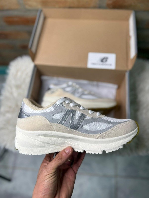 Producto - NEW BALANCE 990
