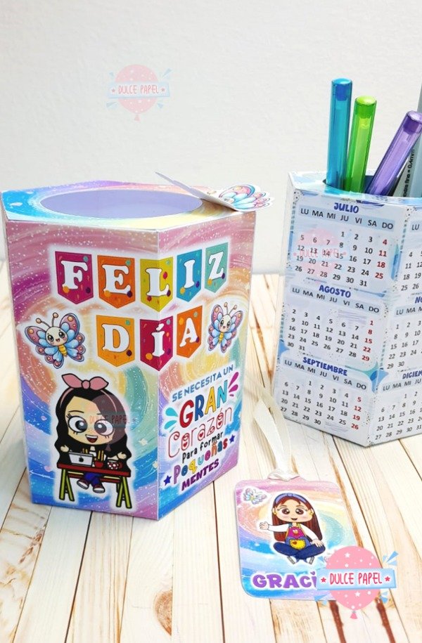 Producto - CALENDARIO PORTALAPICES HEXAGONAL - 5
