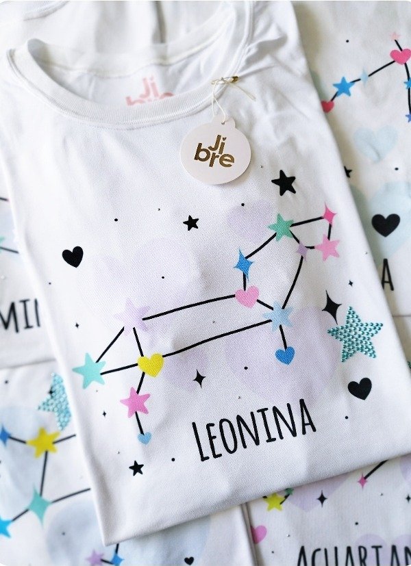 Producto - Remera " LEONINA"