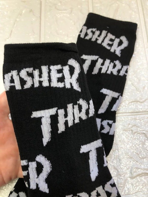 Producto - THRASHER NEGRA 3/4 Premium