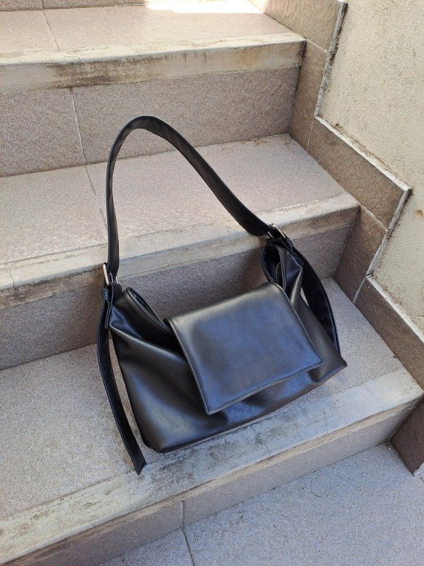 Producto - Cartera Solapa negra - PREVENTA - 1