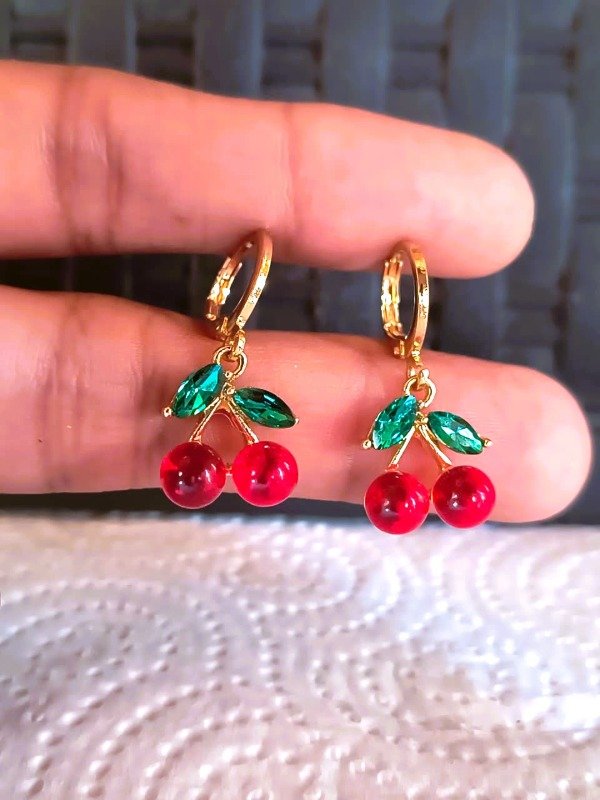 Producto - Argollas cereza - Acero Dorado