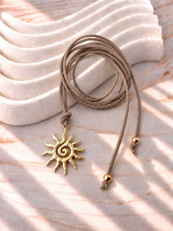 Producto - CHOCKER DE GAMUZA ARENA 3042