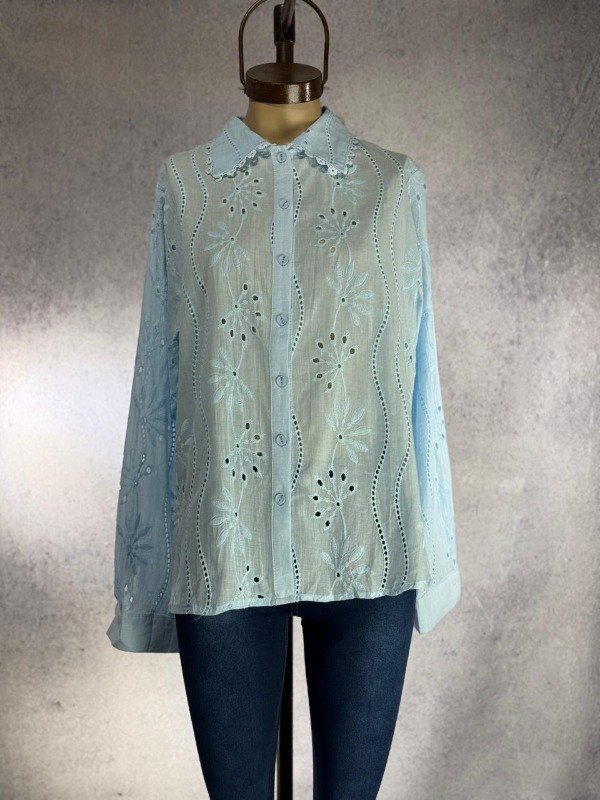 Producto - CAMISA MIA CELESTE BRODERIE IMPORTADA