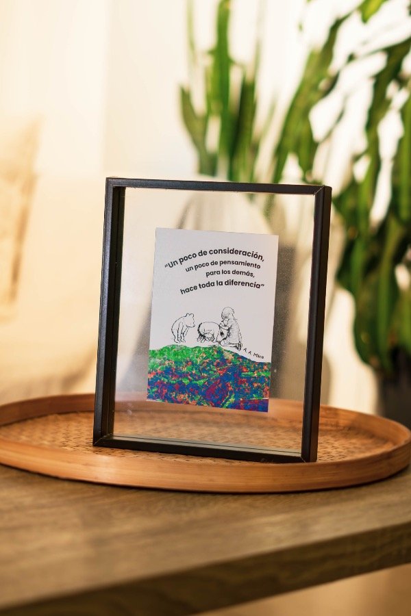 Producto - Marco negro flotante con frase A.A.Milne