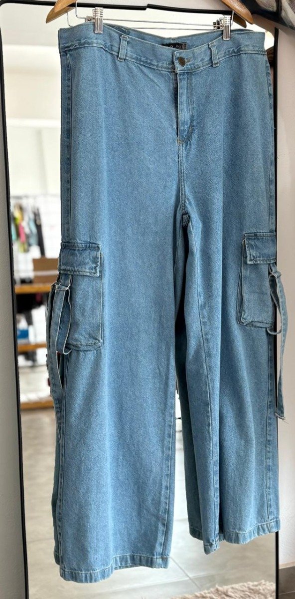 Producto - WIDE LEG CARGO CON TIRAS