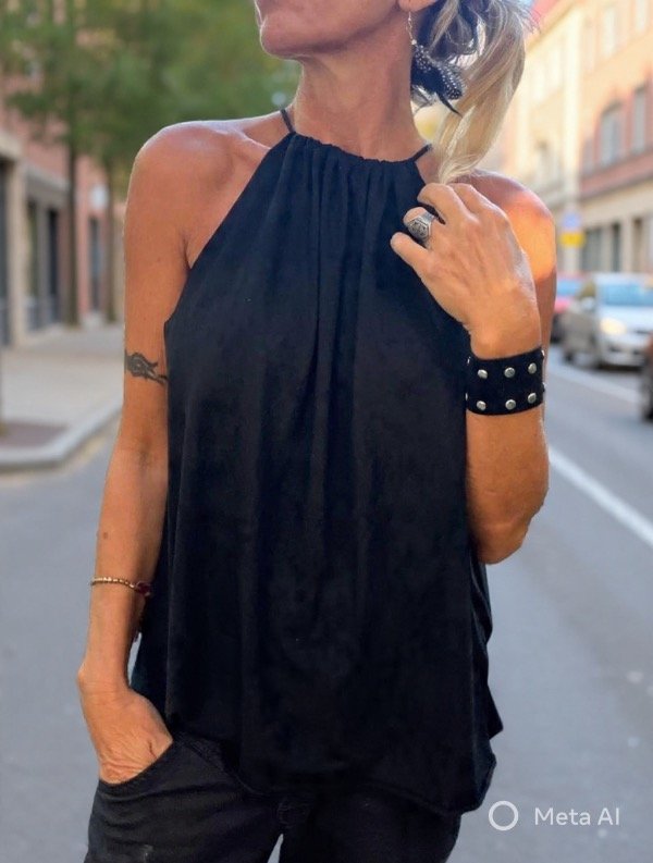 Producto - Top gamuzado negro