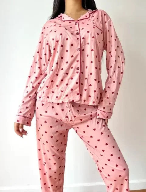 Producto - Pijama camisero corazones rosa