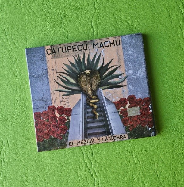 Producto - CATUPECU MACHU ''El Mezcal Y La Cobra'' - 0
