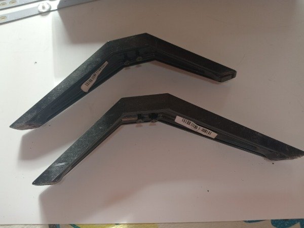 Producto - Juego Par De Pies Bases Tv Philips 43pfg5102 77