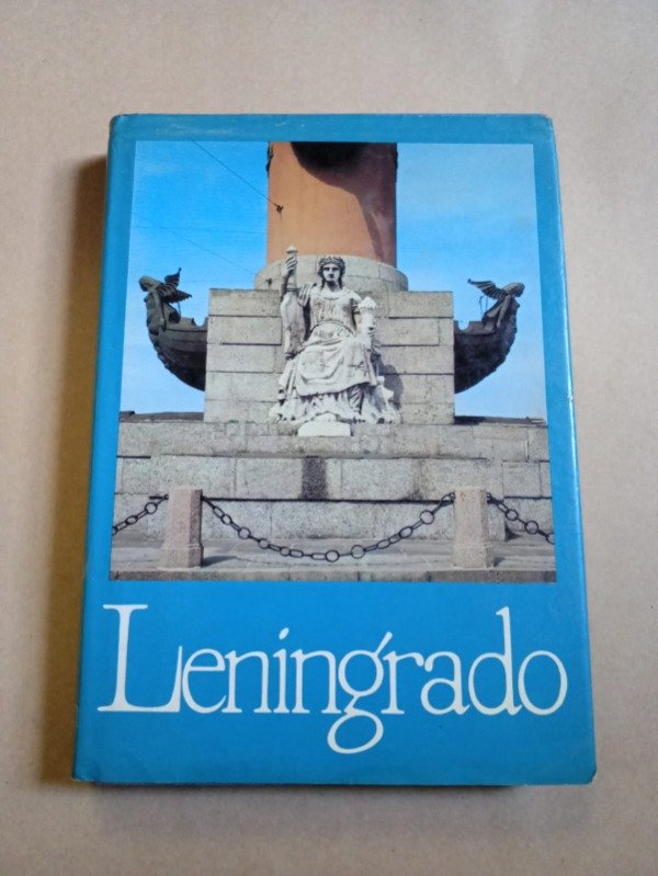Producto - Leningrado - V. Shvarts - Progeso 1982 Tapa dura
