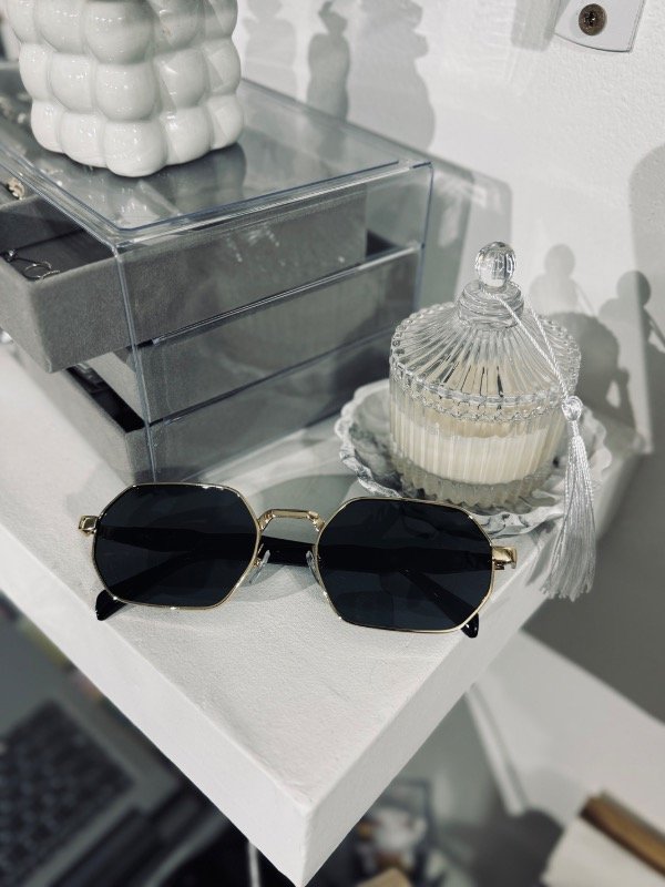 Producto - GAFAS Alonso (NEGRO CON DORADO)