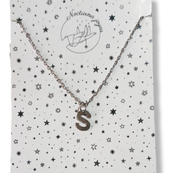 Producto - Collar con letra colgante S T V Y