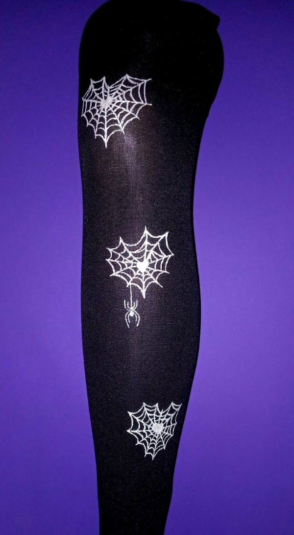 Producto - Teladearaña corazón varias peques blanca  Bucaneras ultraop negra - 4