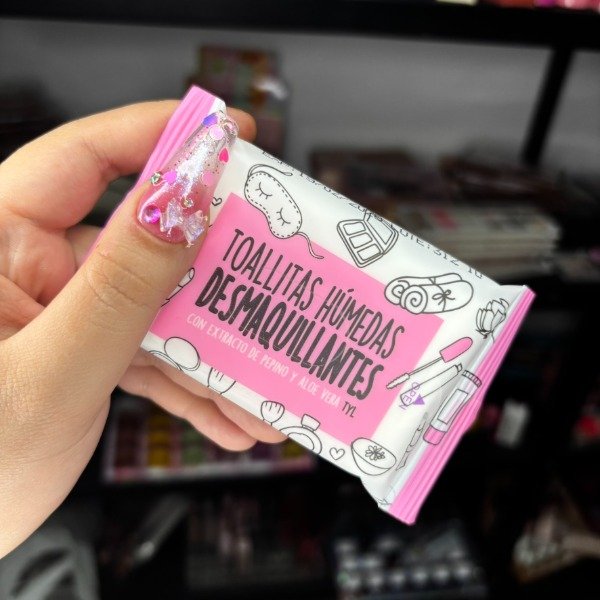 Producto - Toallitas desmaquillantes TyL