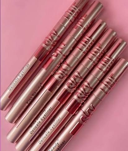 Producto - DELINEADOR EN FIBRA KISS BEAUTY