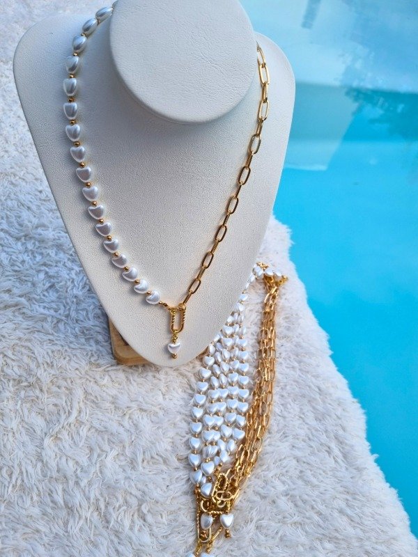 Producto - COLLAR MEDIO AMOR DORADO