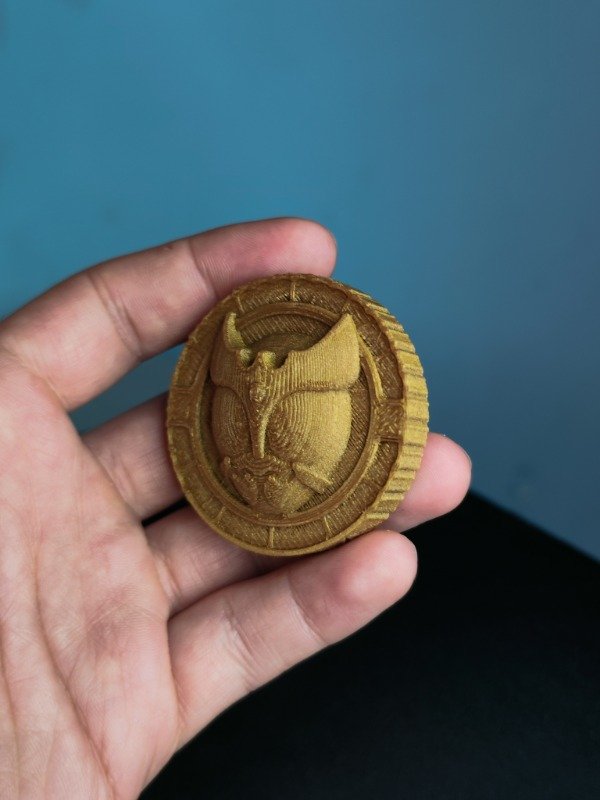 Producto - Iman 3D / Kamen Rider Kuuga 5 cm Dorado - 3