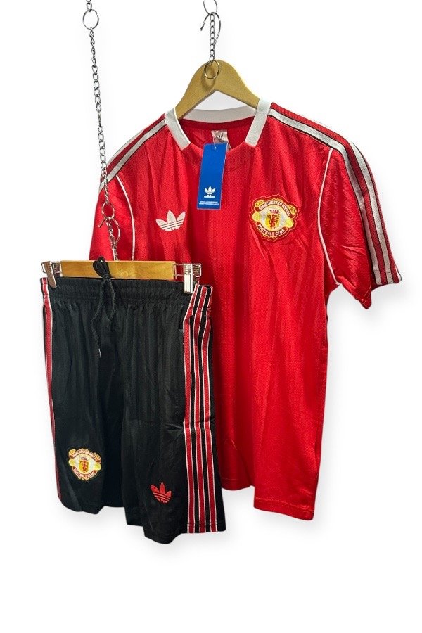Producto - Conjunto Manchester United Adidas Icon 2024/2025 Entrenamiento Importado