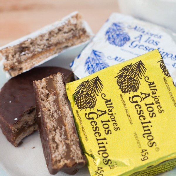 Producto - ALFAJOR NEGRO FRUTOS DEL BOSQUE GESELINO