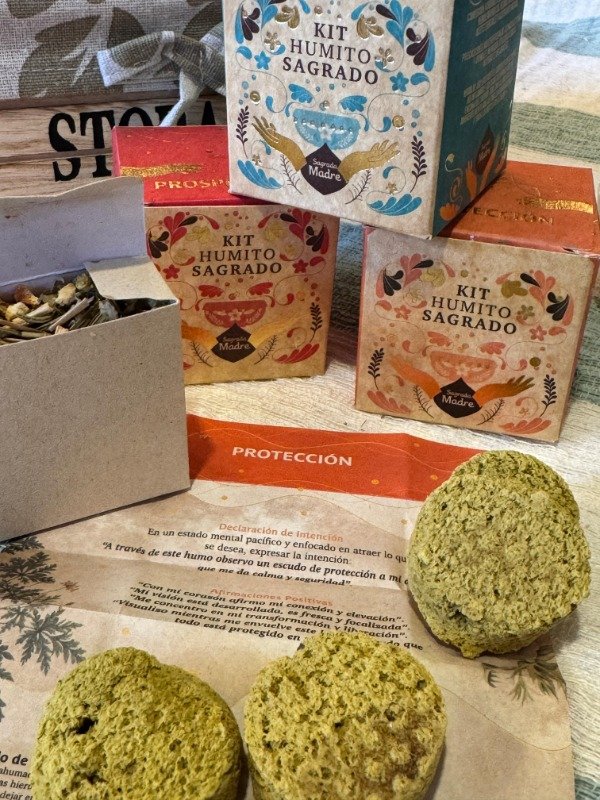 Producto - Kit humito sagrado Sagrada Madre - varios aromas- cada uno (Efectivo: 2240)