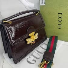 Producto - Cartera Gucci Abeja color marrón acharolado