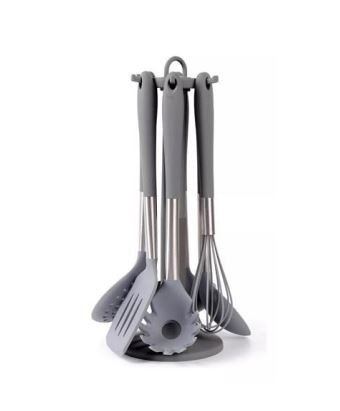 Producto - Set utensilios x7 con soporte colgante giratorio Carol 6807