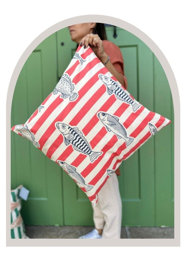 Producto - ALMOHADONES PEZ RAYA ROJA