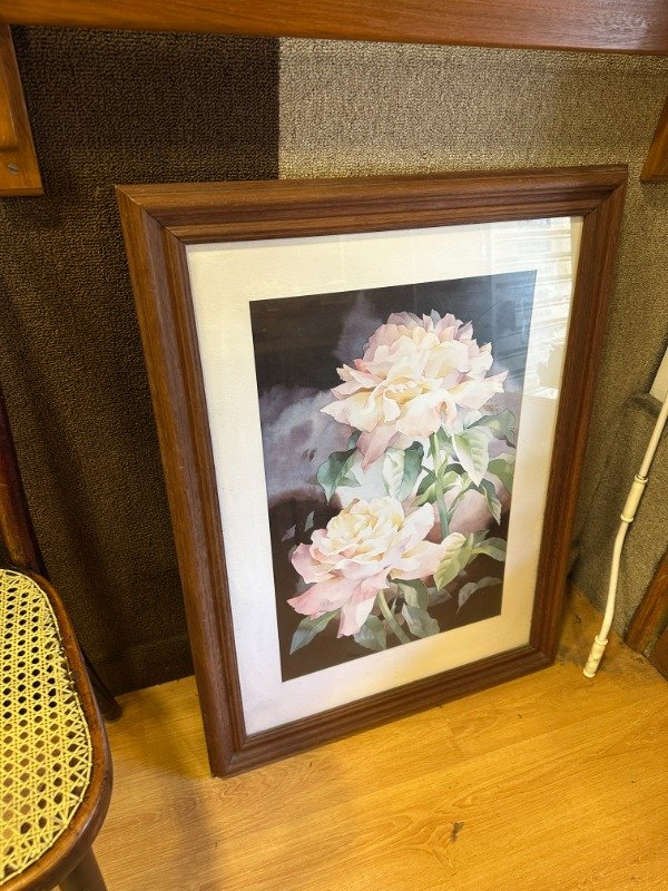 Producto - CUADRO FLORES MARCO MADERA Y VIDRIO 67x90 #11285