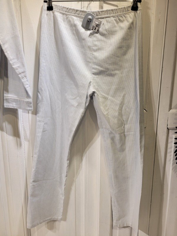 Producto - Pijama PON PON rayado celeste y blanco Talle 14 años - PRECIO: 20X - 4
