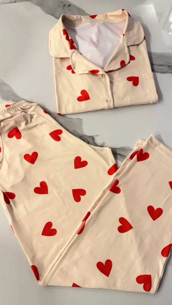 Producto - Camisero Corazones crema adultos manga corta - 0