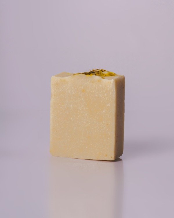 Producto - Jabón con técnica de saponificación en frío - CALÉNDULA Y MANZANILLA - 1