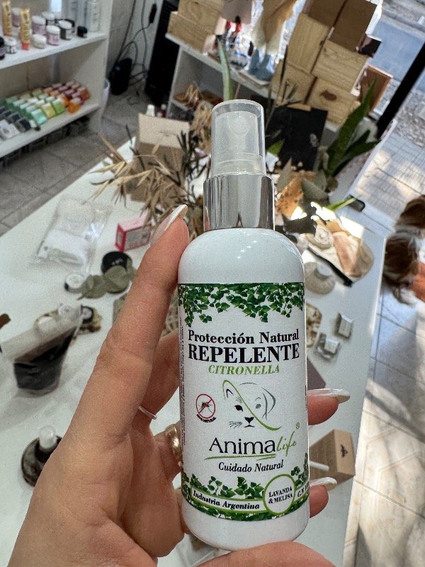 Producto - Repelente mosquitos pulgas y garrapatas