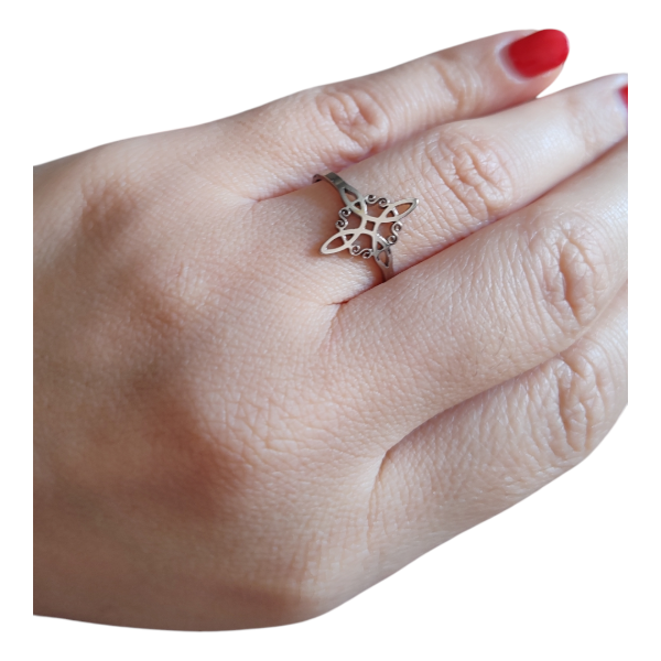 Producto - Anillo Nudo de bruja Acero Quirúrgico