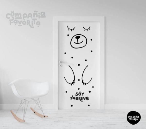 Producto - Vinilo puerta Oso durmiente + nombre