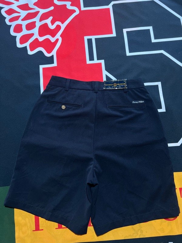 Producto - Bermuda Tommy Hilfiger Golf. Talle 38