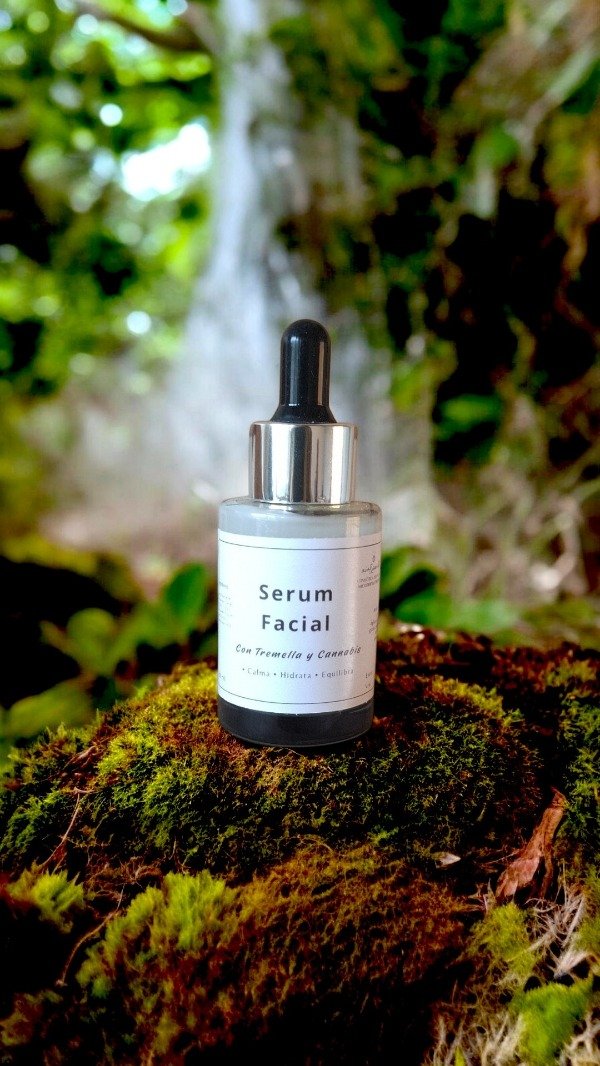 Producto - Sérum Facial Reparador con CBD y Tremella