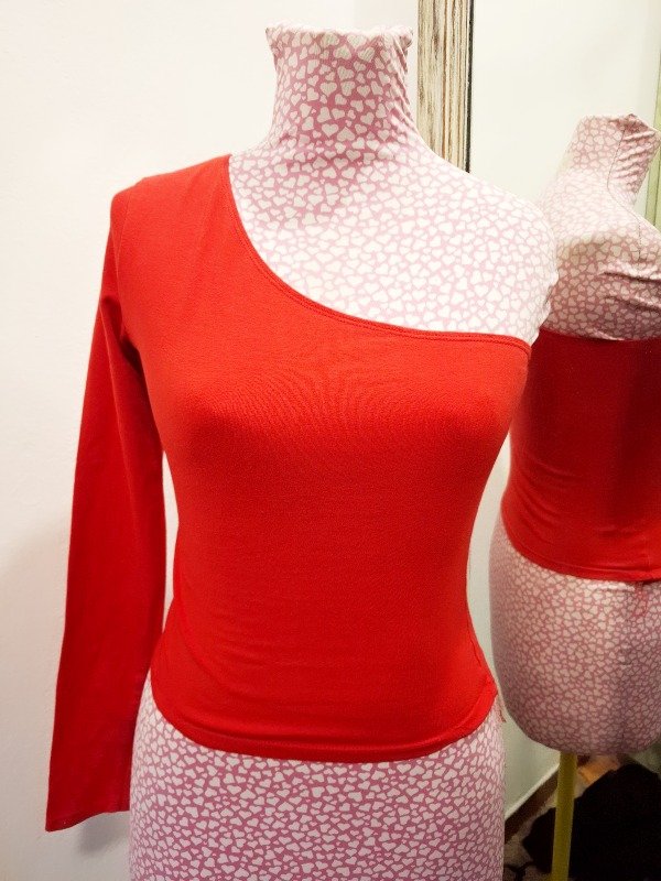 Producto - Camiseta colorada