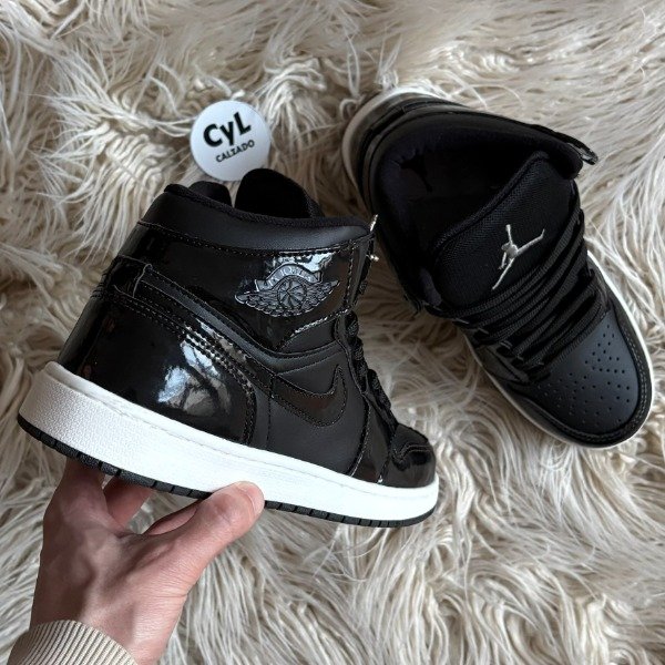 Producto - Jordan Botita Charol Full Black - 5