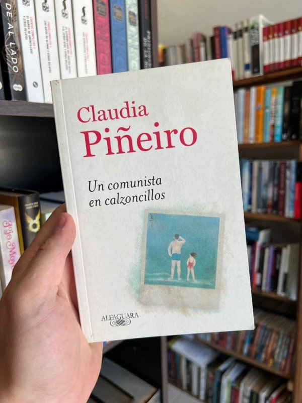 Producto - Un comunista en calzoncillos (Claudia Piñeiro) debolsillo