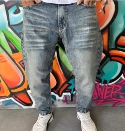 Producto - Jean Mom Hombre Oxido/ Nevado