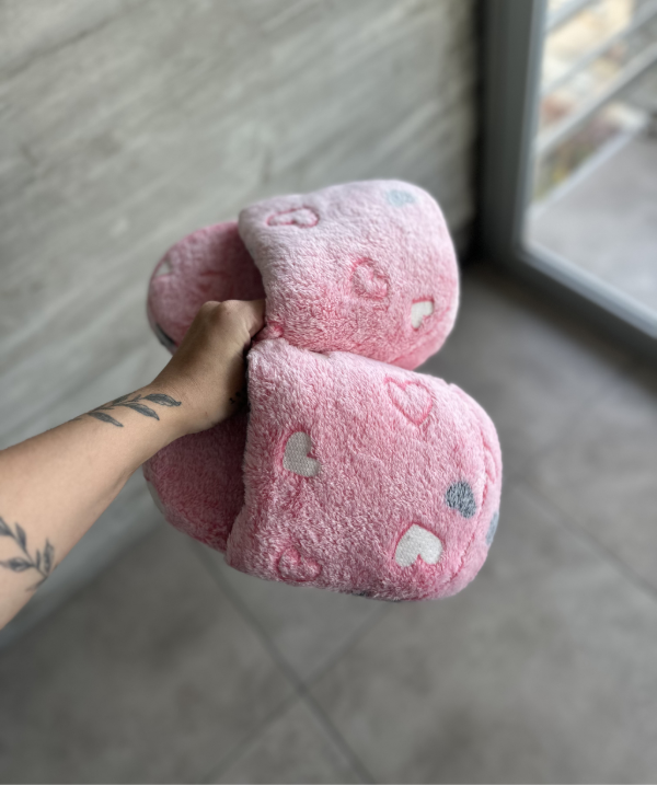 Producto - Pantuflon Corazones Rosas