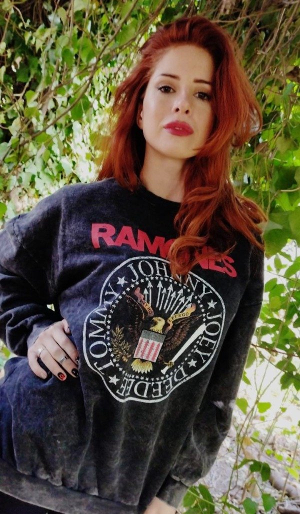 Producto - BUZO CLASICO RAMONES